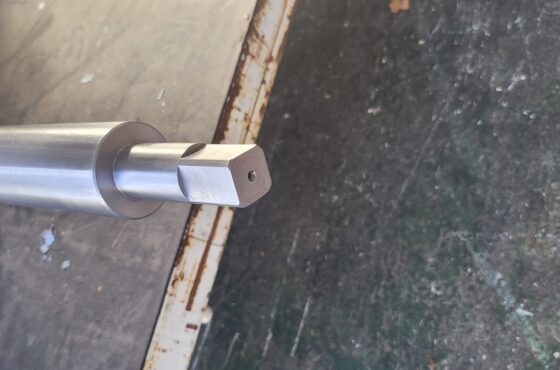 S45C　長尺シャフト加工品 画像3