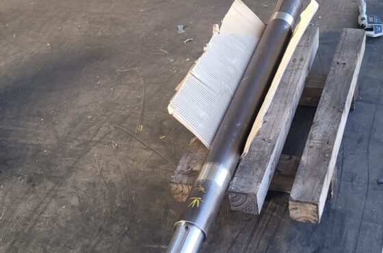 S45C　長尺シャフト加工品